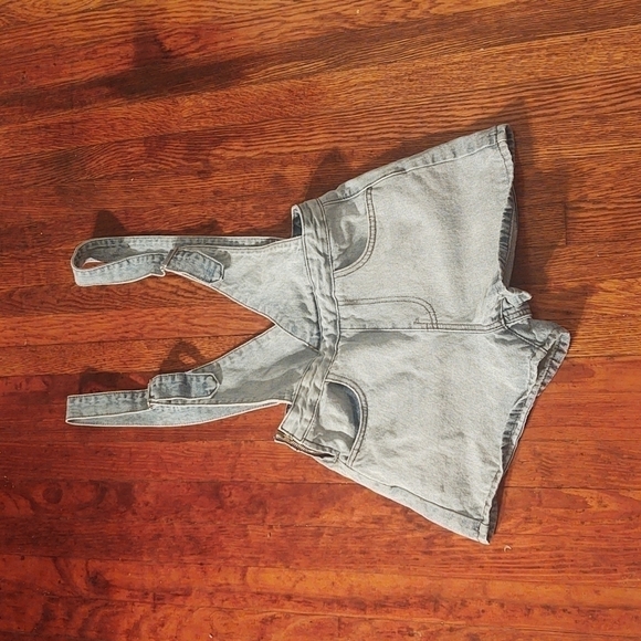 Mudd Light Wash Shortalls/Short Denim Overalls Sz S - Picture 1 of 8